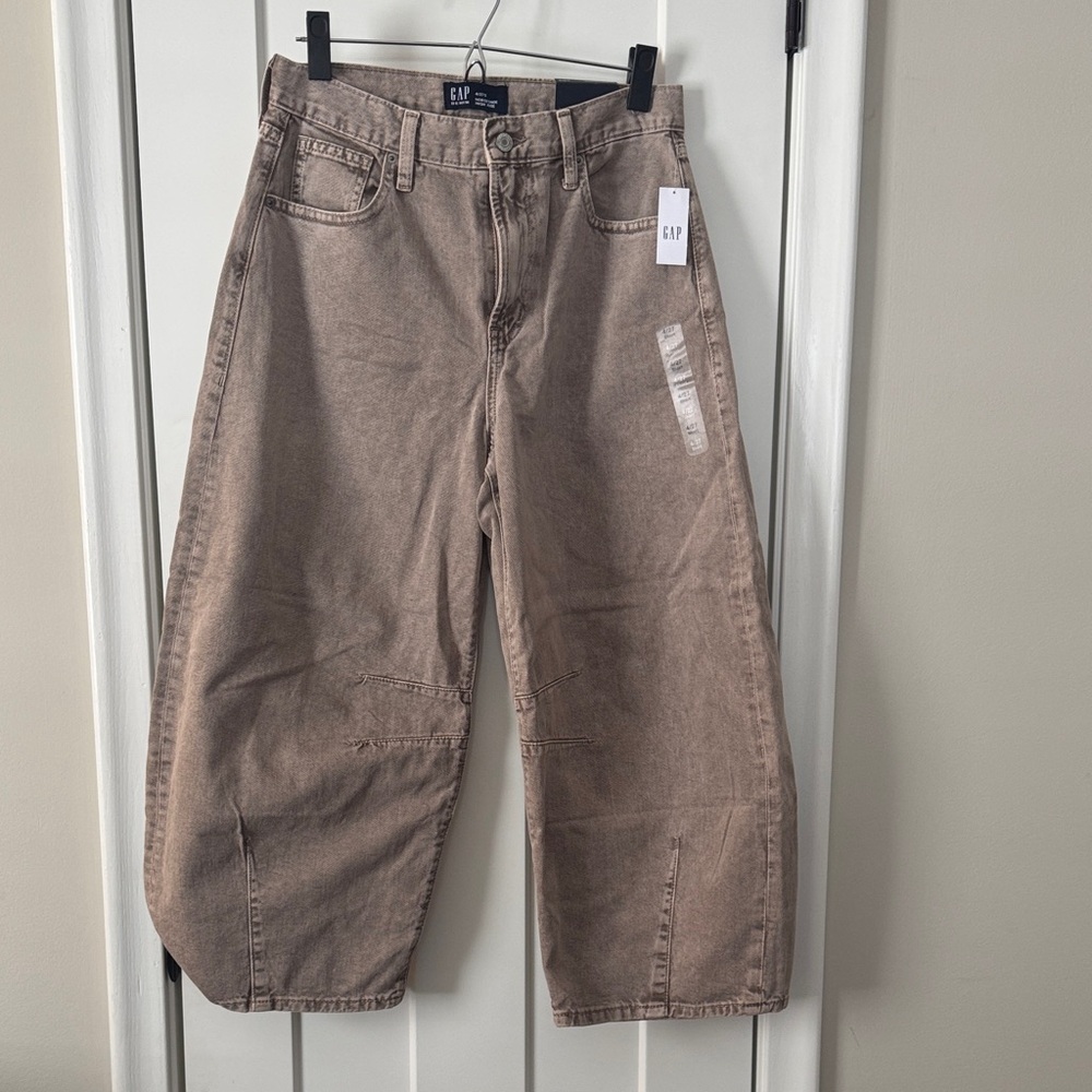 GAP Tan Barrel Jeans